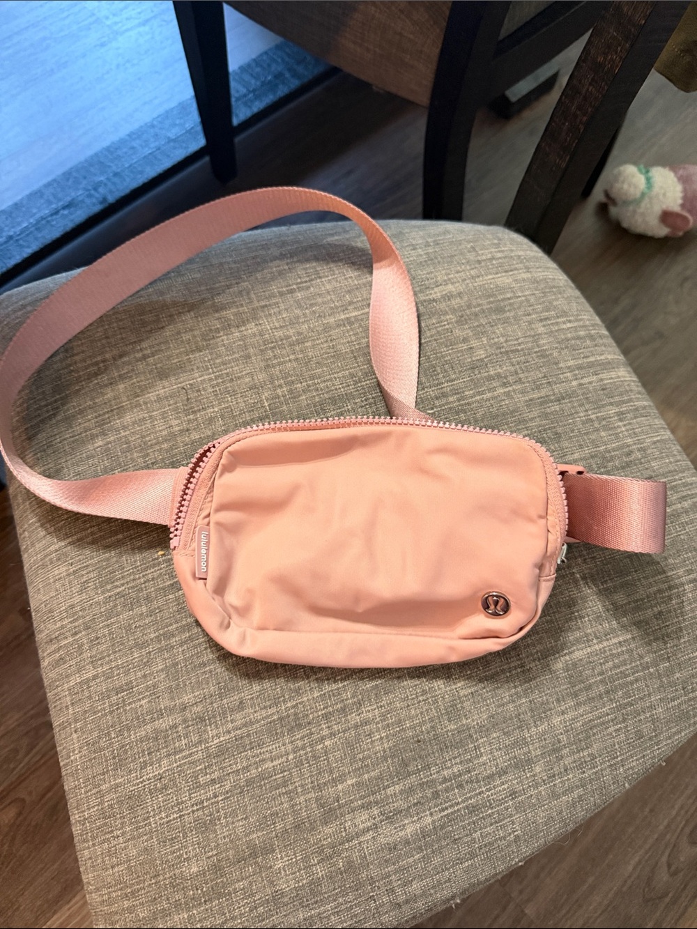 lululemon athletica blush pink mini belt bag